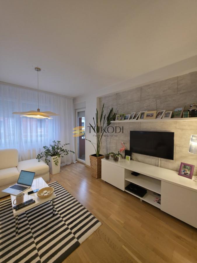 Prodaja 3,0 stan od 57m2 Podbara