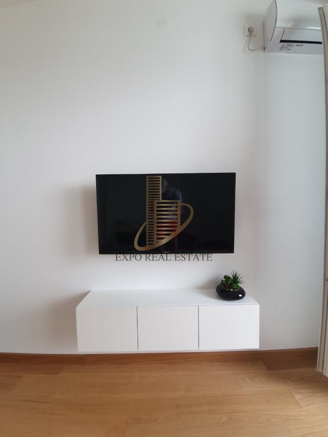 Izdavanje 1,5 stan od 44m2 Bulevar Evrope