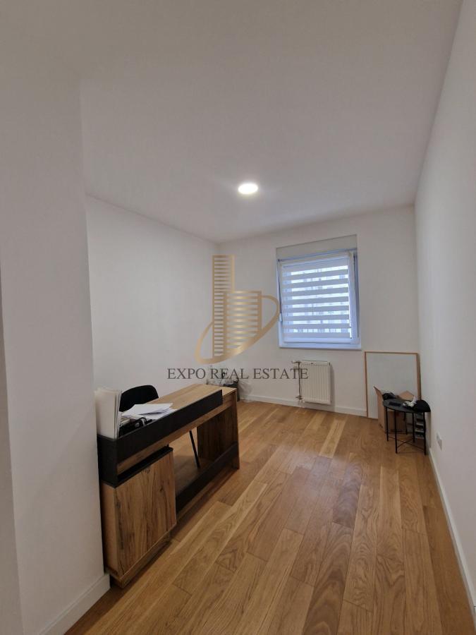 Izdavanje 4,0 stan od 90m2 za poslovnu delatnost