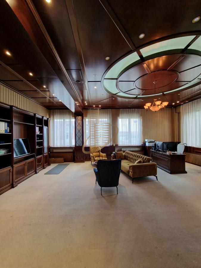 Poslovni prostor od 690m2