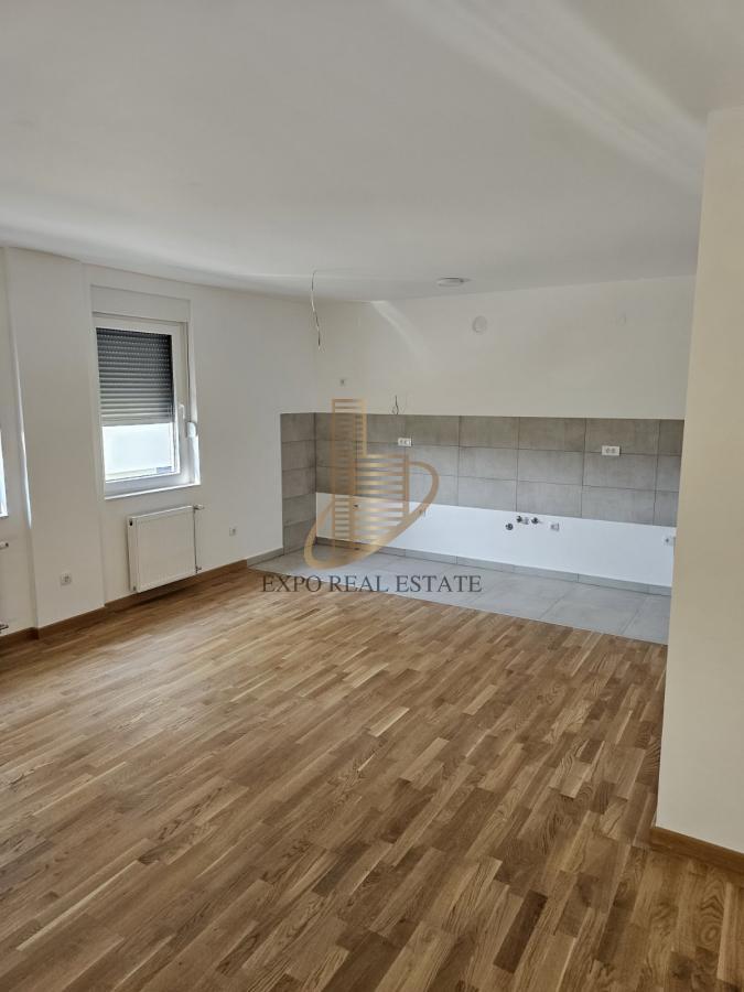 Garden Hill, 4,0 stan od 76m2 Sremska Kamenica