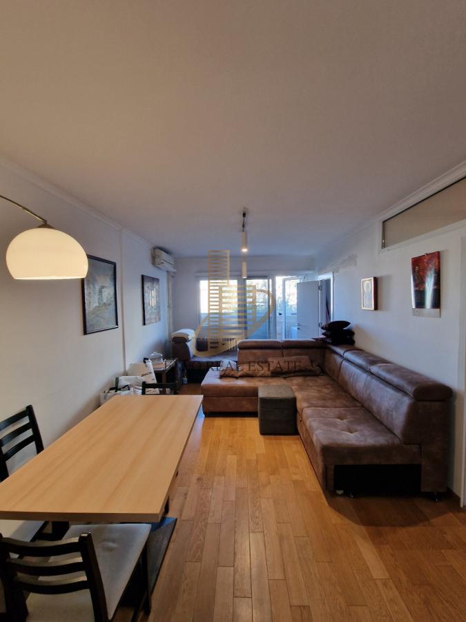 Izdavanje 3,0 stan od 66m2 Blok 62