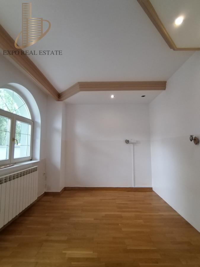 Za izdavanje poslovni objekat od 750m2 pogodan za IT delatnost