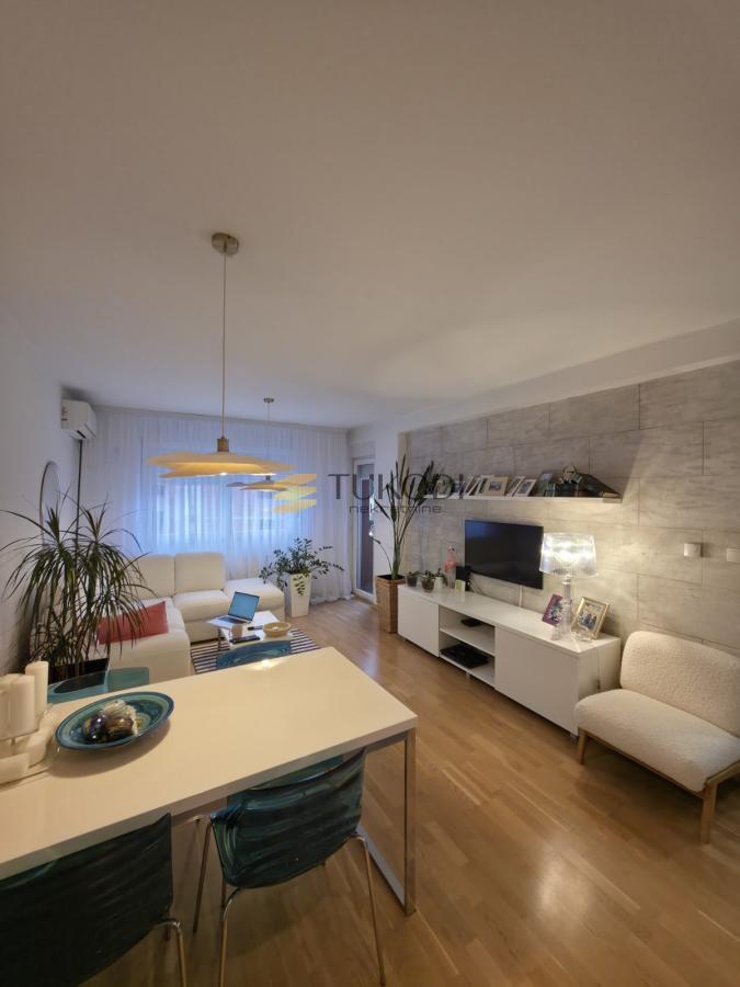 Prodaja 3,0 stan od 57m2 Podbara