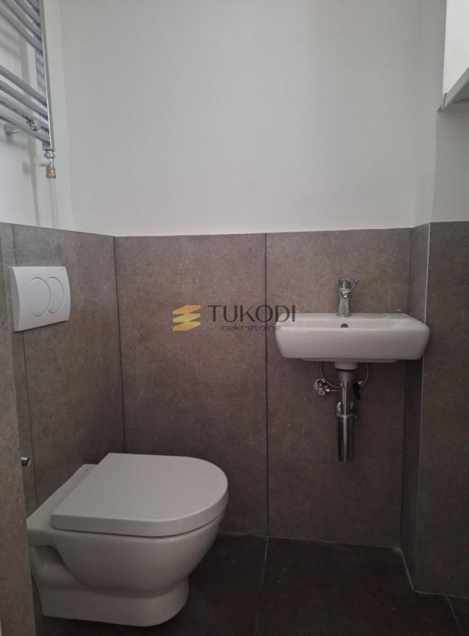 Radnička, 105m2 ,kancelarije 4,0