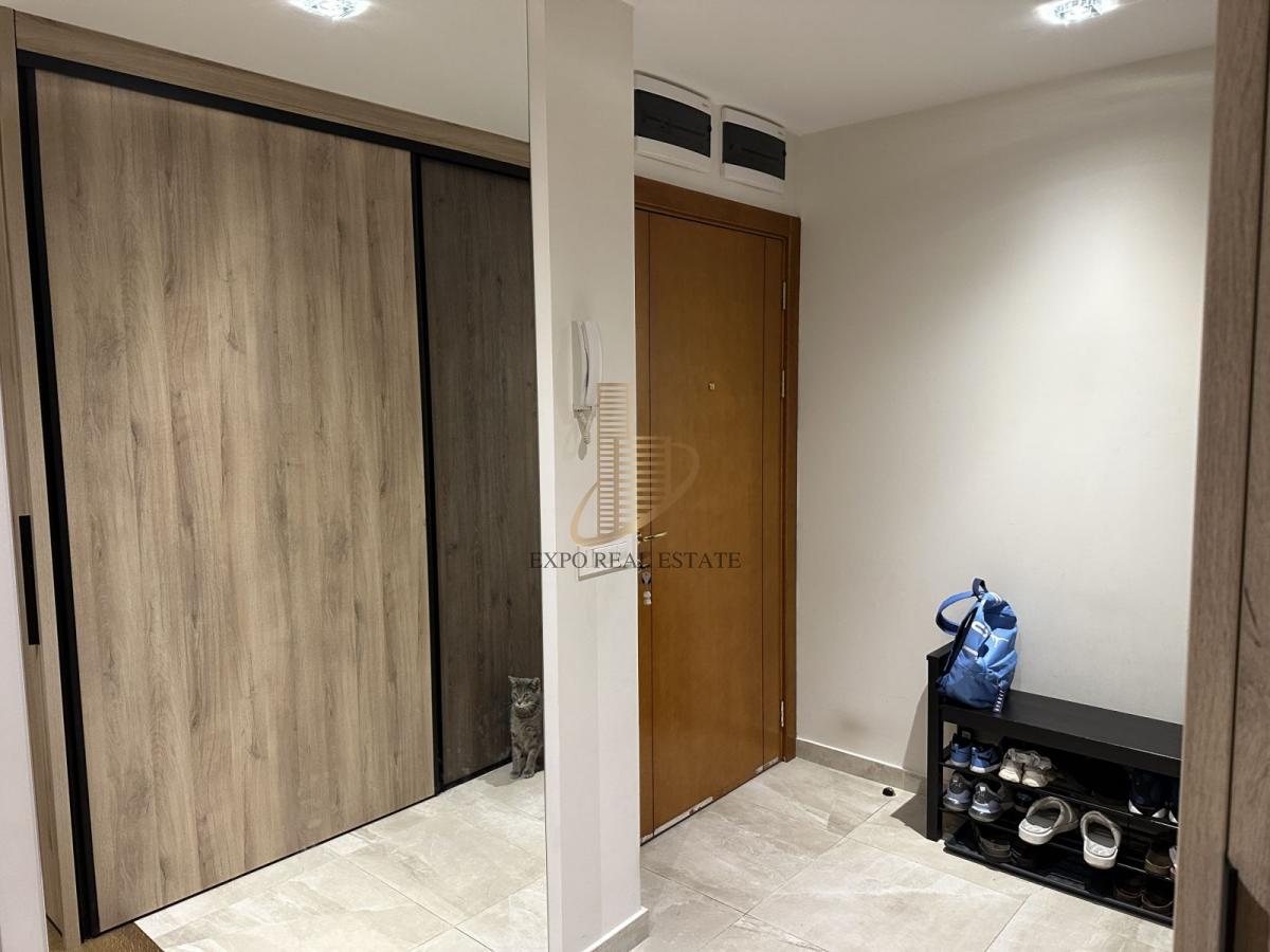 Prodaja 4,0 stan od 115m2 Južni Bulevar