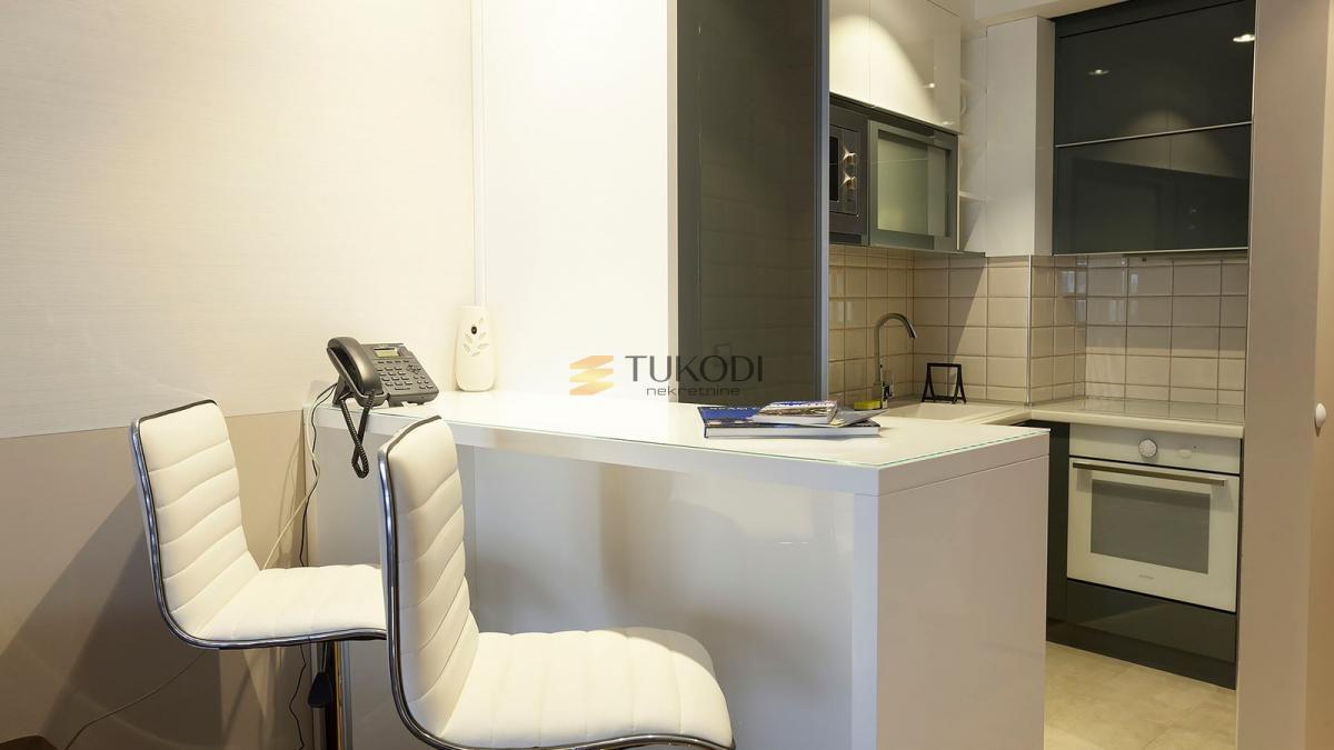 3,0 stana od 75m2 kod Hrama