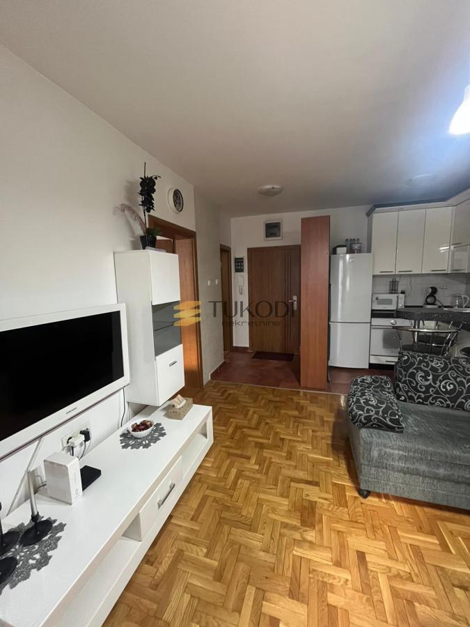 1,5 stan od 40m2 Bul.Evrope 17