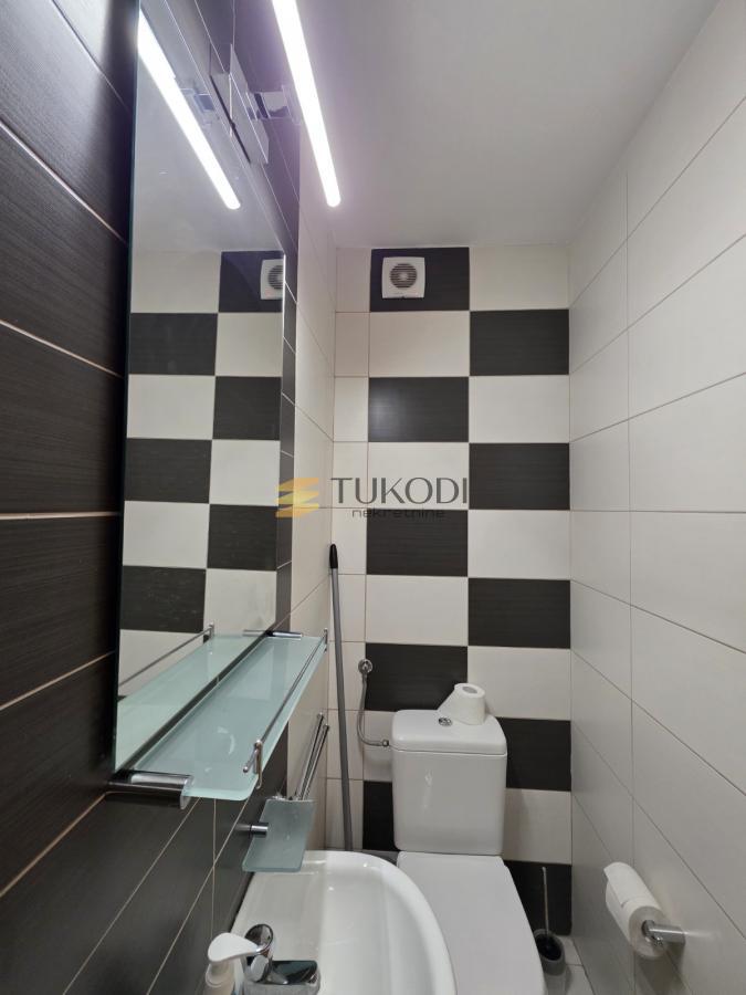 Stan 85m2 Žorža Klemensoa sa garažom