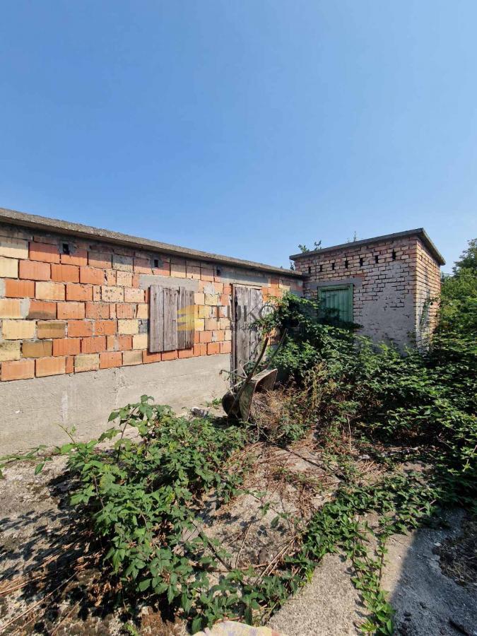 Kuća,Novi Banovci idealna za poslovanje, 765m2