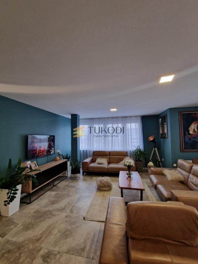 Za prodaju 4,0 stan od 145m2 - Telep