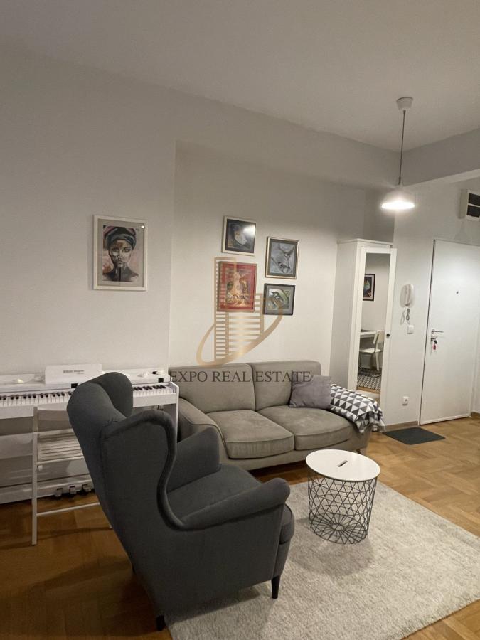 Izdavanje 0,5 stan od 35m2 Dorćol