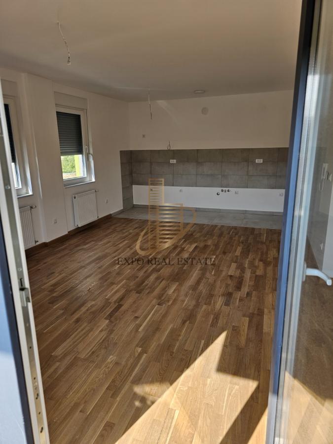 Garden Hill, 4,0 stan od 76m2 Sremska Kamenica