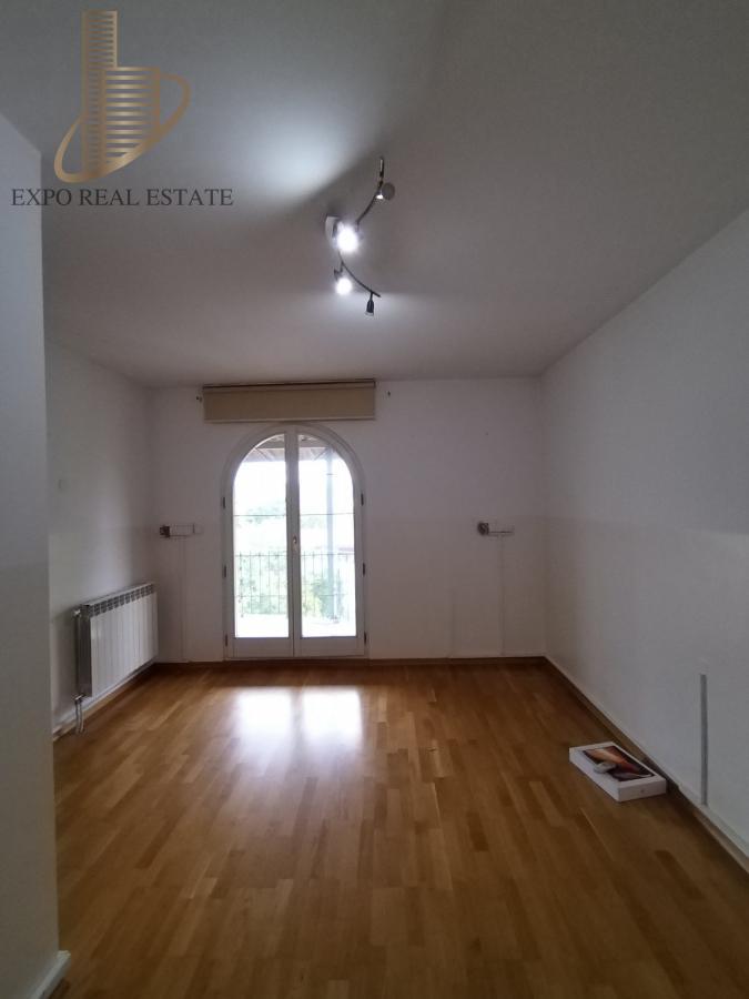 Za izdavanje poslovni objekat od 750m2 pogodan za IT delatnost