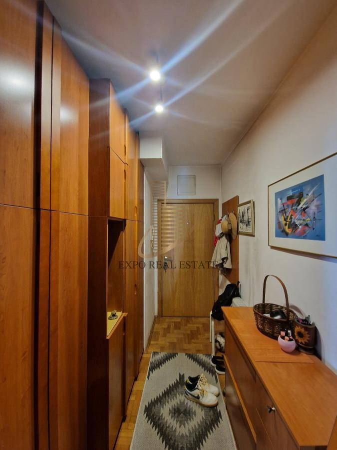 Prodaja 4,0 duplex od 74m2 Novosadskog Sajma