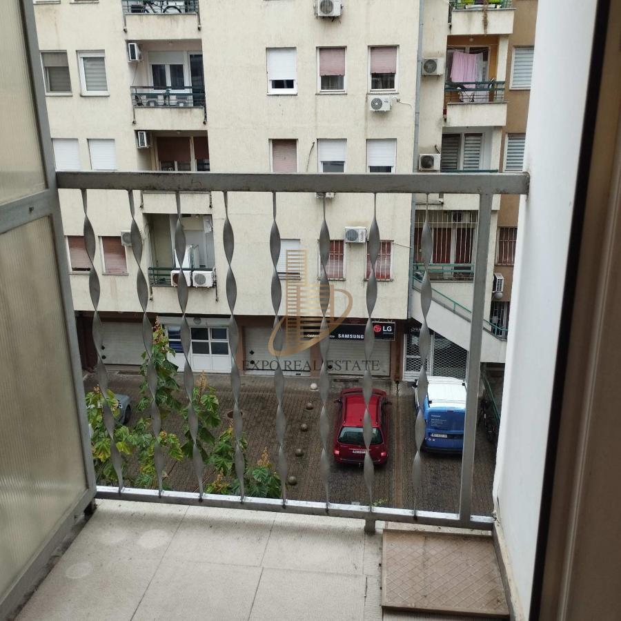 Izdavanje,garsonjera od 30m2 Bul.Oslobodjenja