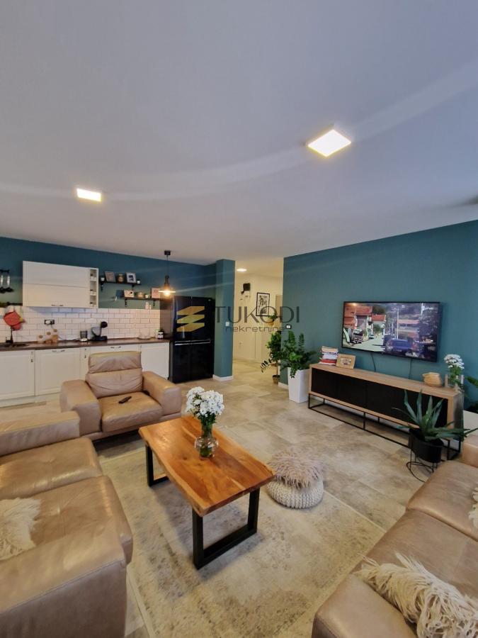 Za prodaju 4,0 stan od 145m2 - Telep