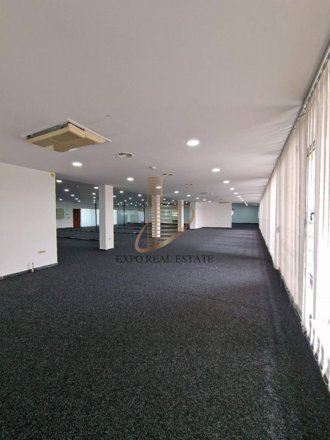 Poslovni prostor 1150m2 Novo Naselje