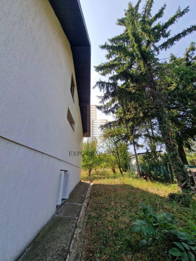 Kuća 290m2 na 10a placa - Ralja -Sopot-Popović