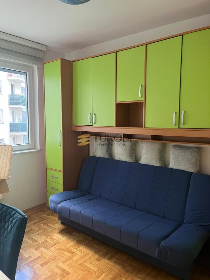 1,5 stan od 40m2 Bul.Evrope 17