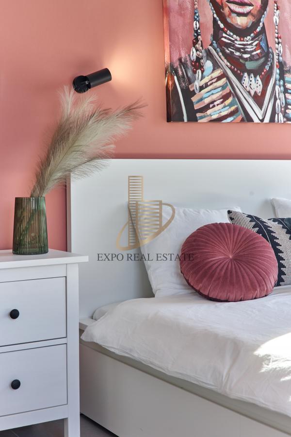 Izdavanje 4,0 kuća sa bazenom Sremski Karlovci