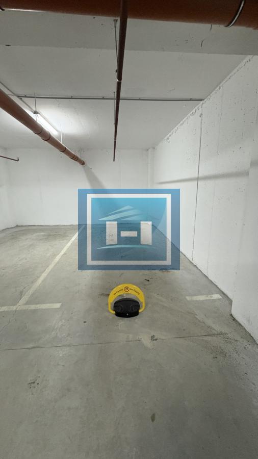 Prodaje se garažno mesto u luksuznom stambeno-poslovnom kompleksu