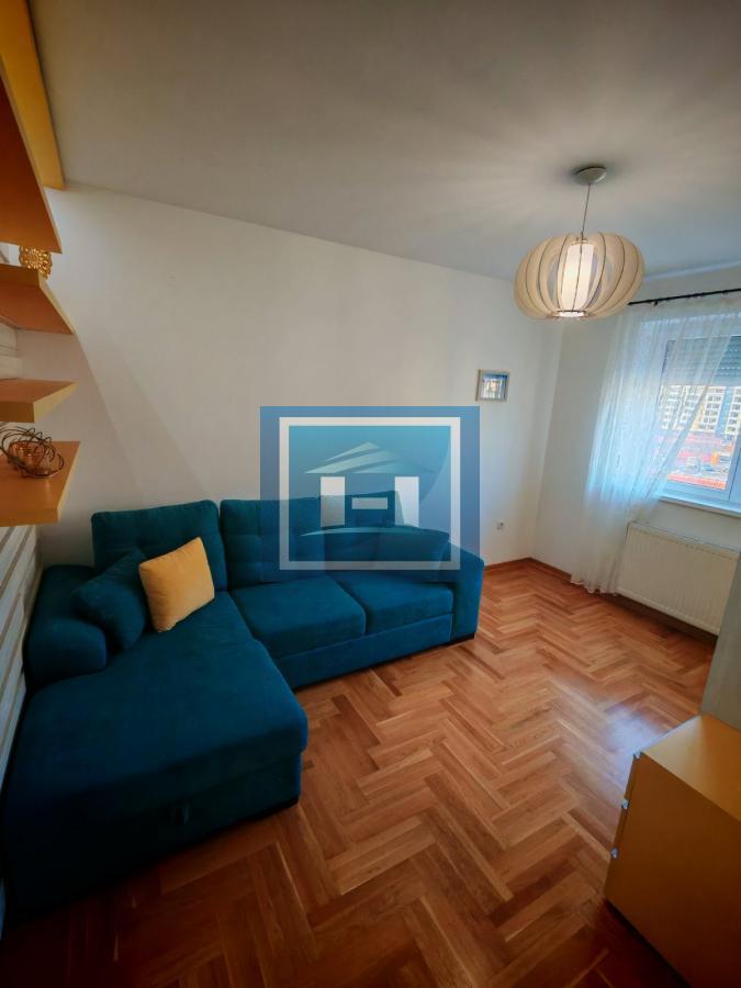 Trosoban stan za izdavanje u novogradnji