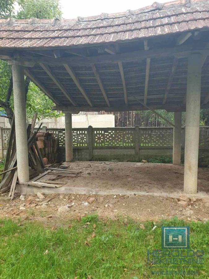 Kompletno seosko domaćinstvo u Sedlaru