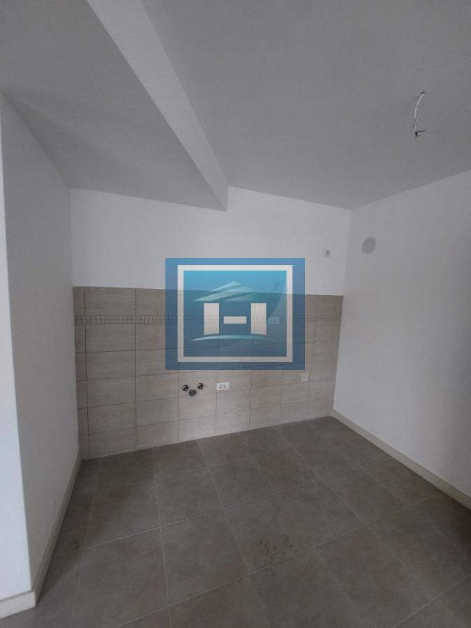 Odlična novogradnja na drugom spratu