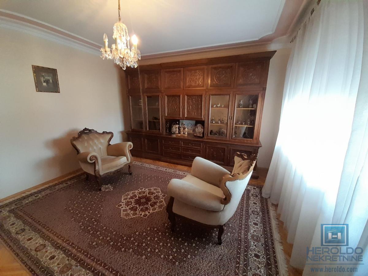 Na prodaju kuća u Ćupriji