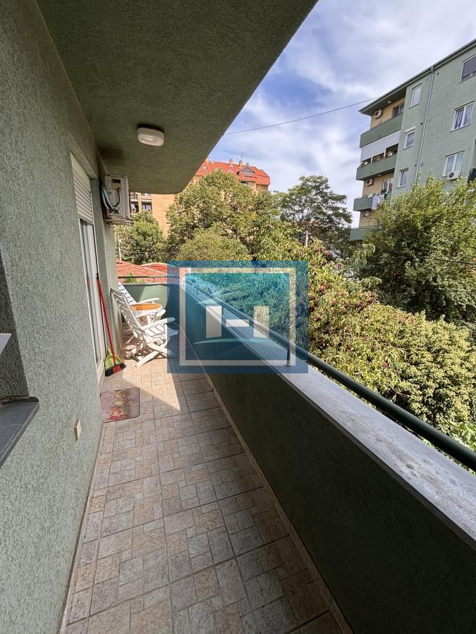 Izdaje se moderan stan u srcu grada – 49m²