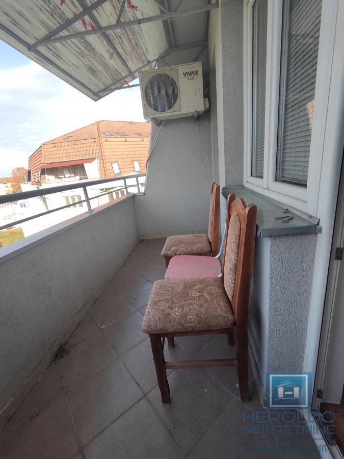 Trosoban stan u blizini Akva parka