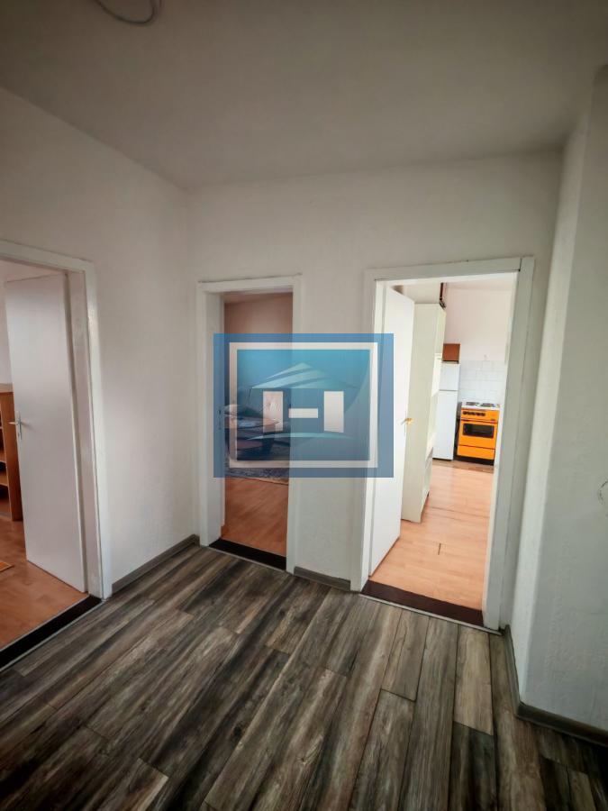 Potpuno namešten stan za izdavanje