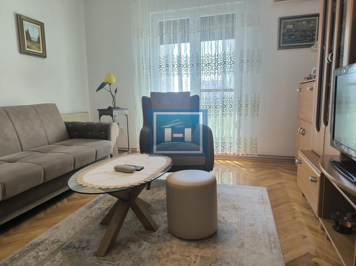 Na prodaju trosoban stan u Ćupriji