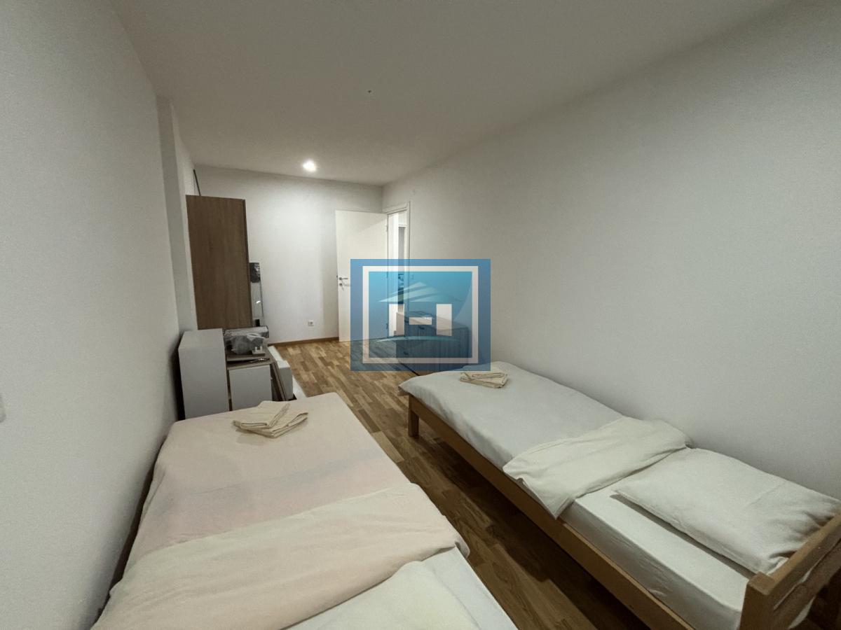 PRODAJE SE NAMEŠTEN STAN U LUKSUZNOM KOMPLEKSU