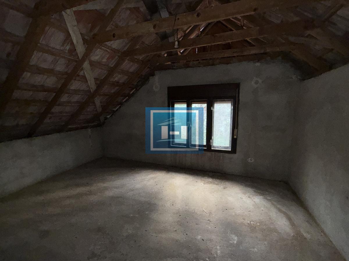 Plac pun potencijala i kuća koja čeka svoju novu priču – Miloševo