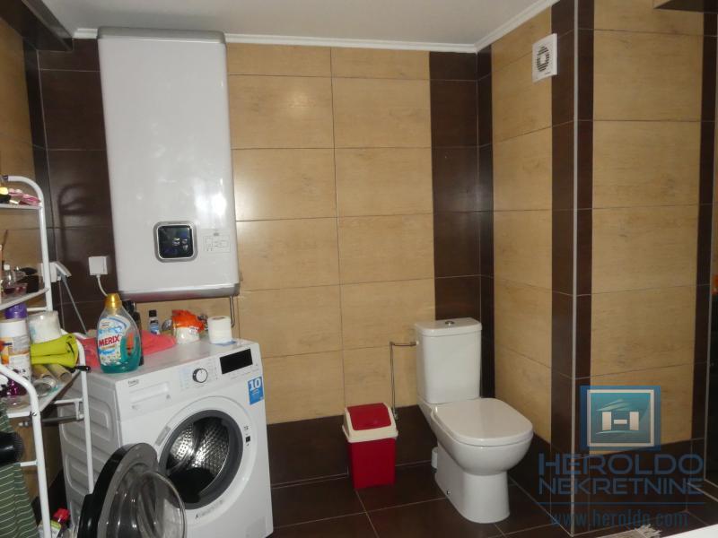 Lux stan sa galerijom, Akva park