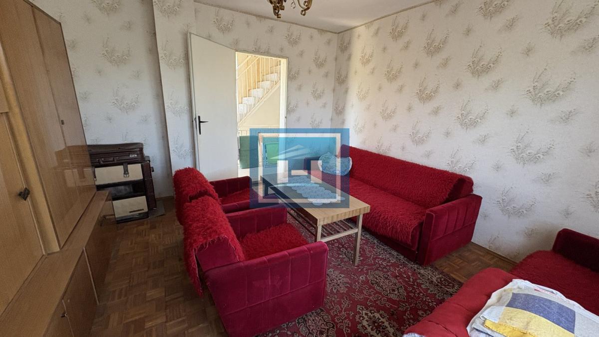 Plac od skoro 17 ari sa kućom od 200m² – mirno seosko okruženje