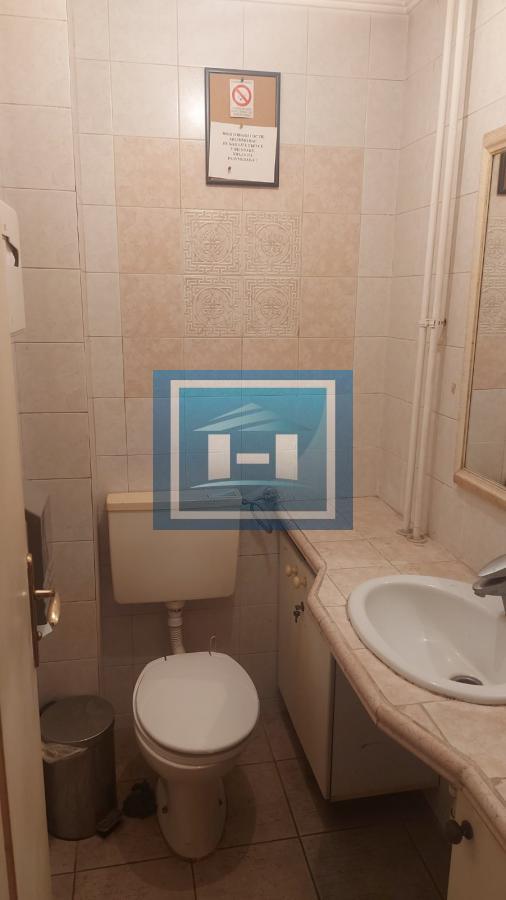 Vračar, Hram – 66m2 + dvorište, top investicija