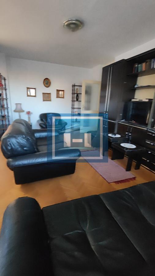 Veći porodični stan koji nudi maksimalni porodični komfor