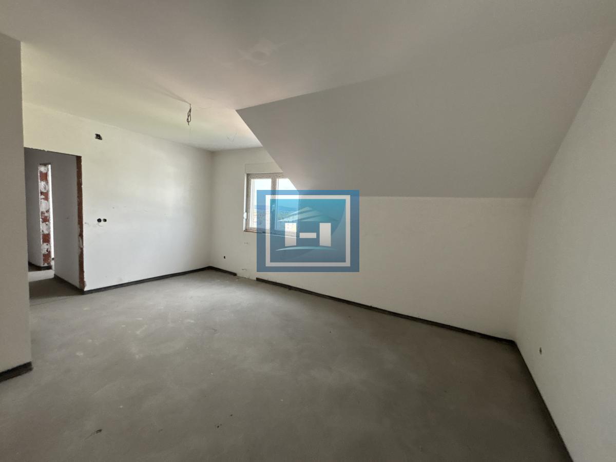 NA PRODAJU – PENTHOUSE U STROGOM CENTRU GRADA | 222 m² NA VRHU ZGRADE