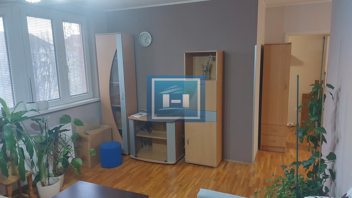 Karaburma Husinskih rudara 2.5 61m2 lođa