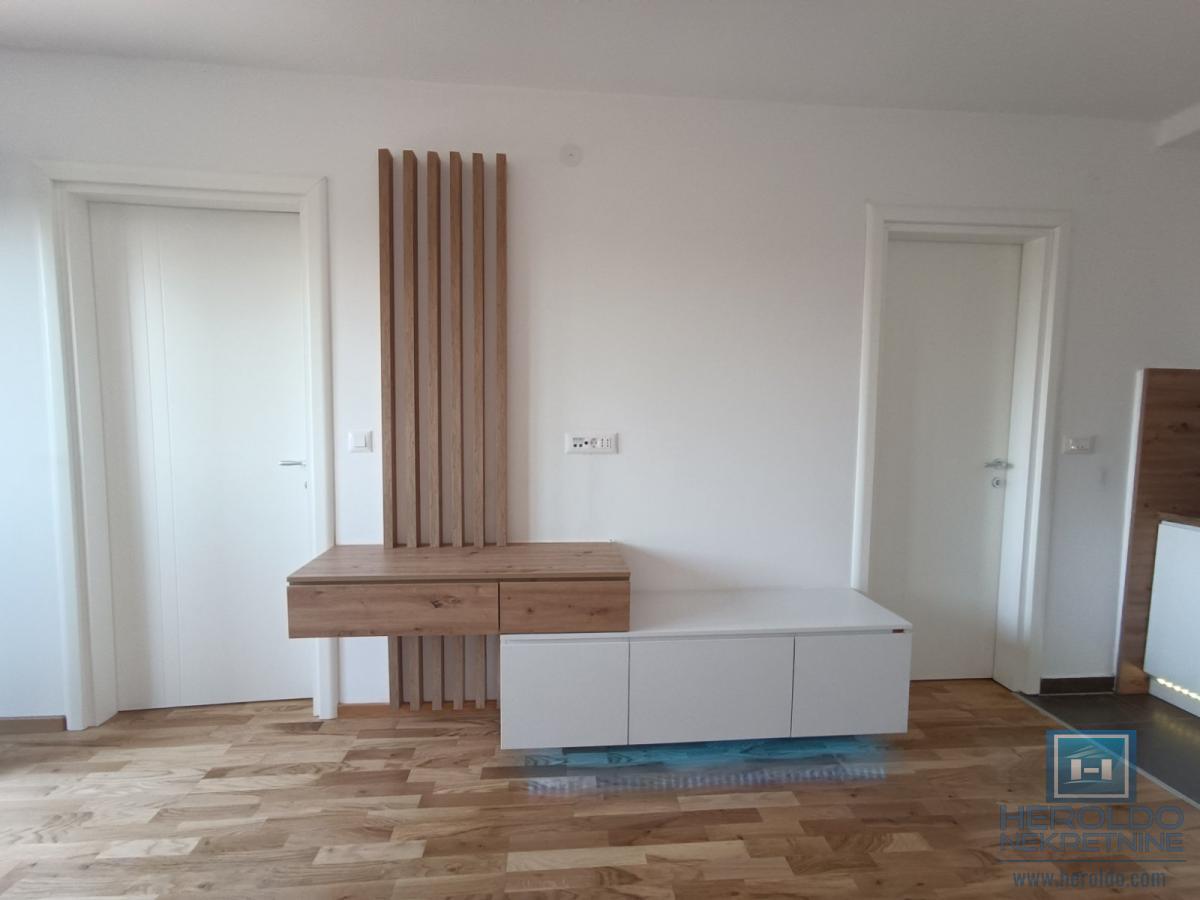 Jednosoban stan od 39m2 u Crnjanskom za izdavanje