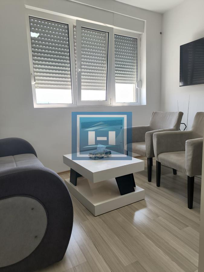 TOP PONUDA – Stan u novogradnji, odmah useljiv!