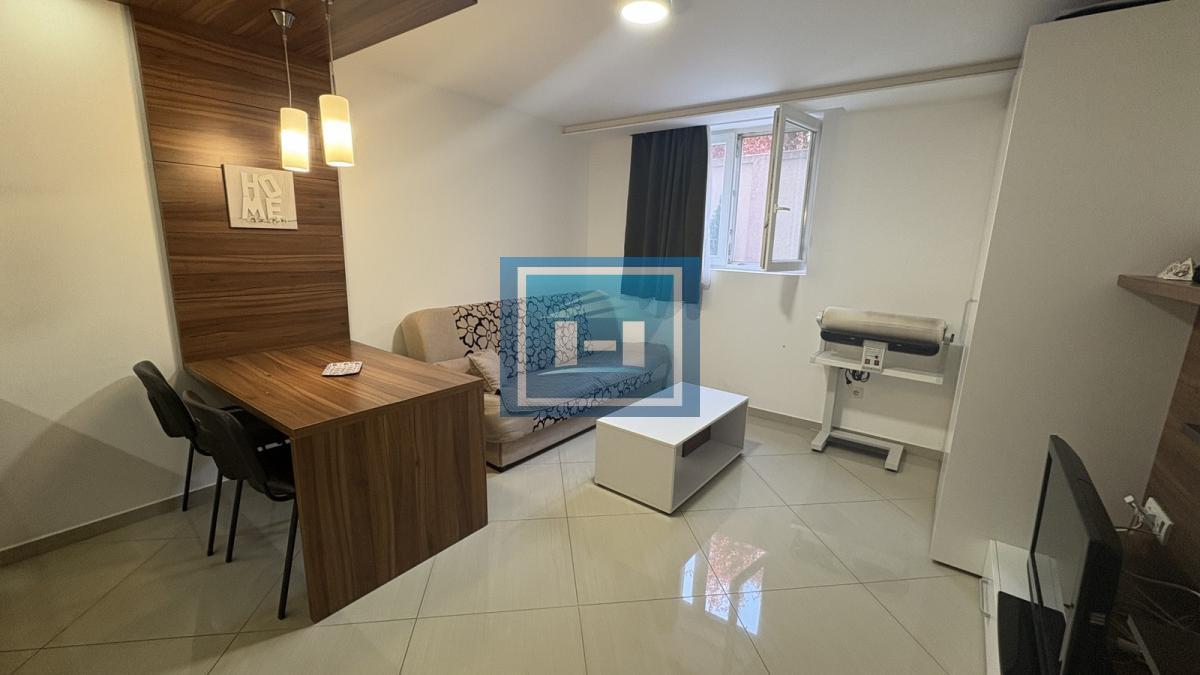 Na prodaju stan u zgradi novije gradnje