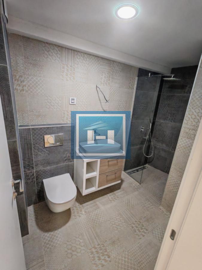 Odmah useljiv trosoban stan u novogradnji