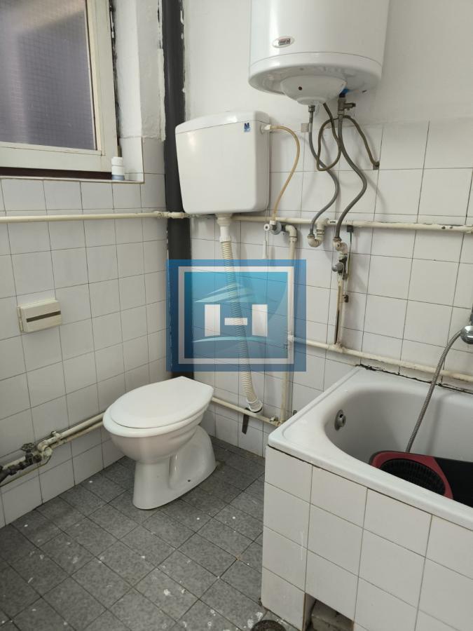 Idealna prilika! Stan sa terasom i pogledom u mirnom delu grada