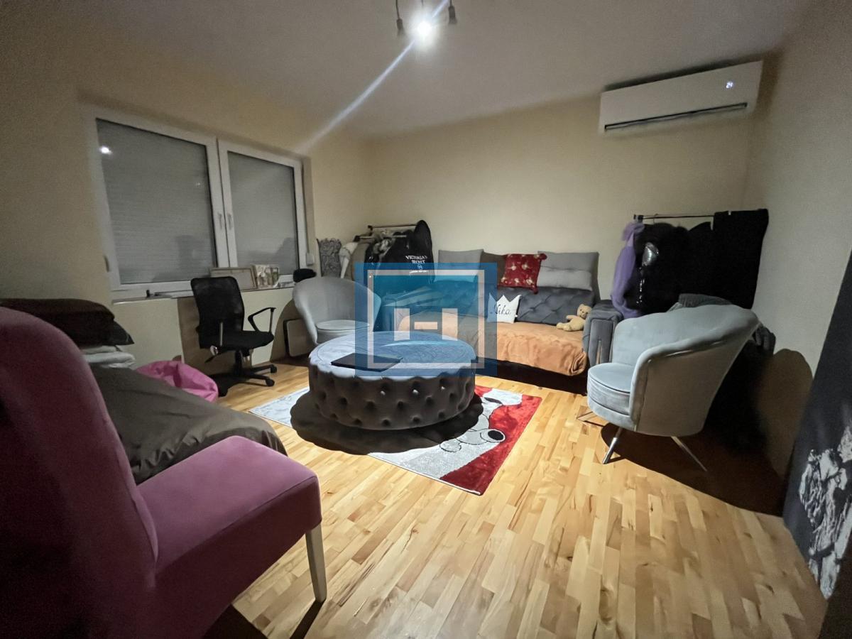 EKSKLUZIVNA PONUDA – Prostrana porodična kuća vrhunskog kvaliteta