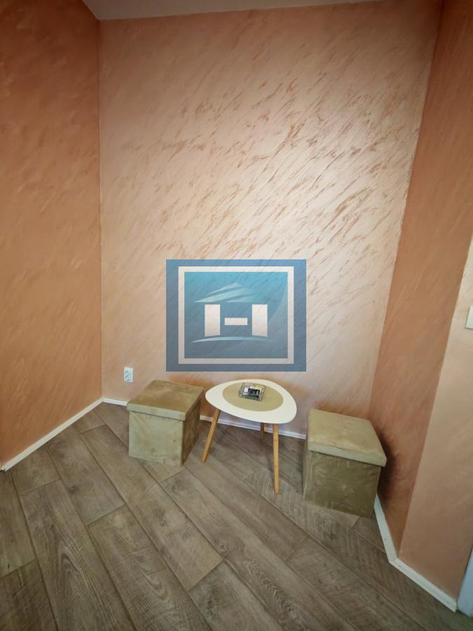 Izdaje se potpuno renovirana opremljena garsonjera