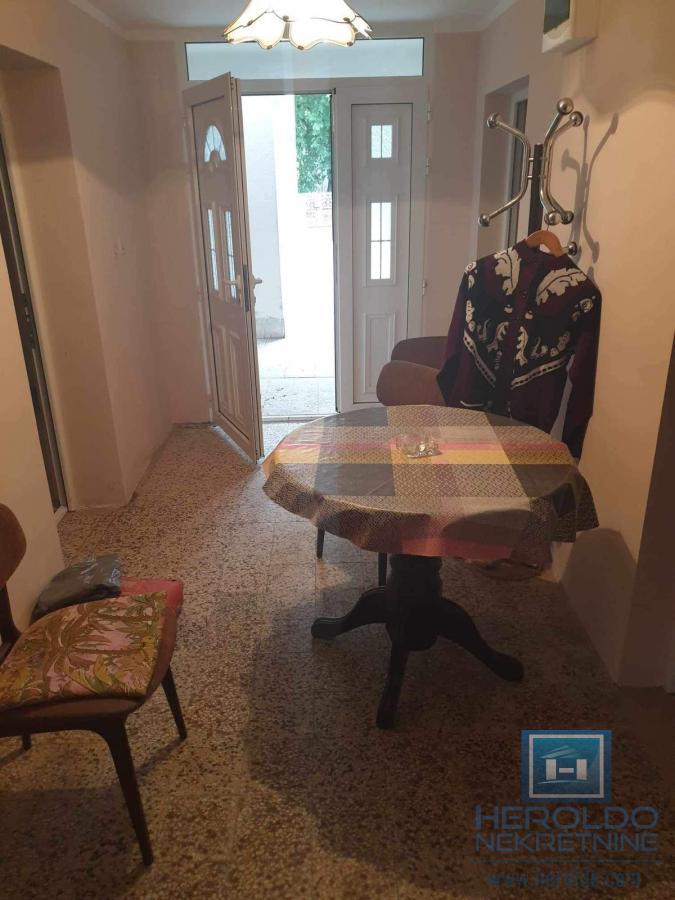 Kompletno seosko domaćinstvo u Sedlaru